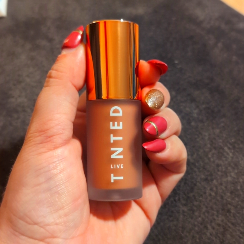 Live Tinted Blush Crush Liquid Blush in Shade Love Language